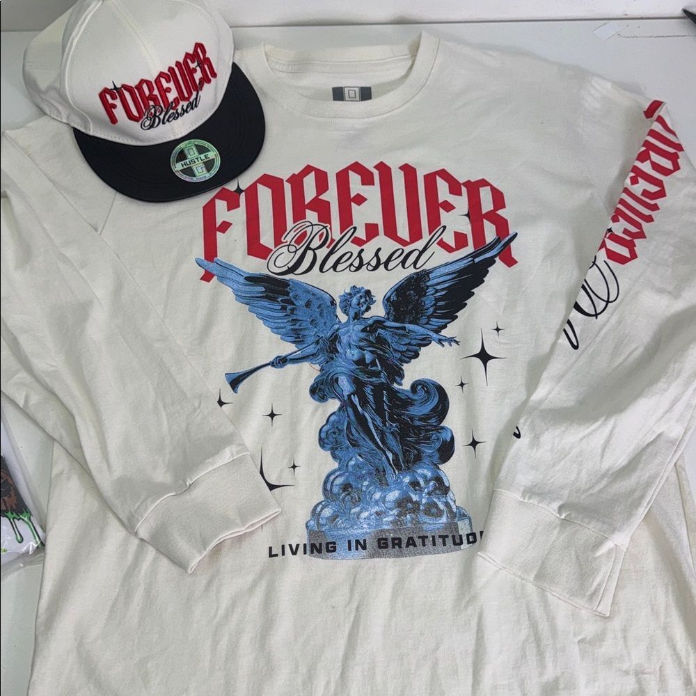 Forever Blessed Cream Short Sleeve Tee & hat Sz Large NWT